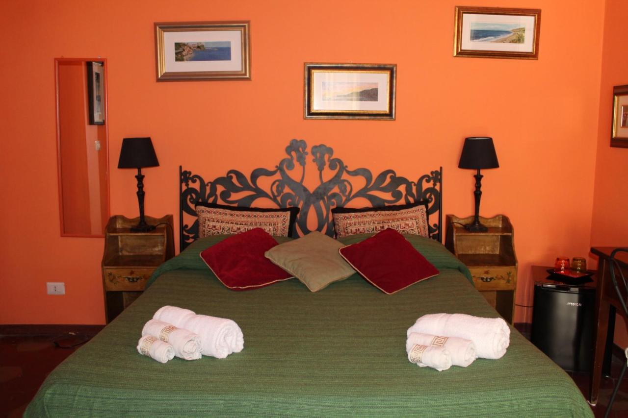 Anirbas Bed & Breakfast เรจโจ ดี คาลาเบีย ภายนอก รูปภาพ