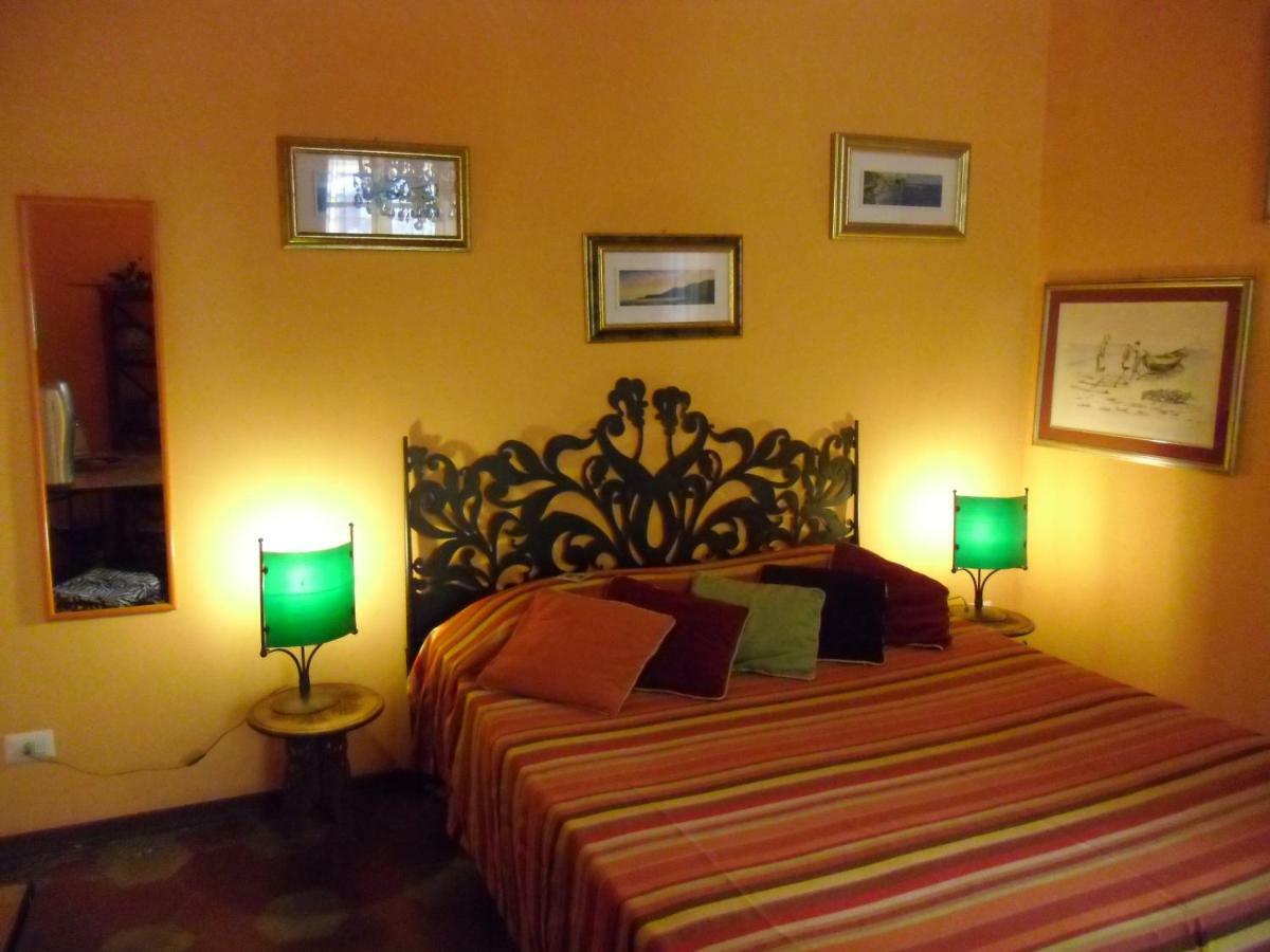 Anirbas Bed & Breakfast เรจโจ ดี คาลาเบีย ห้อง รูปภาพ