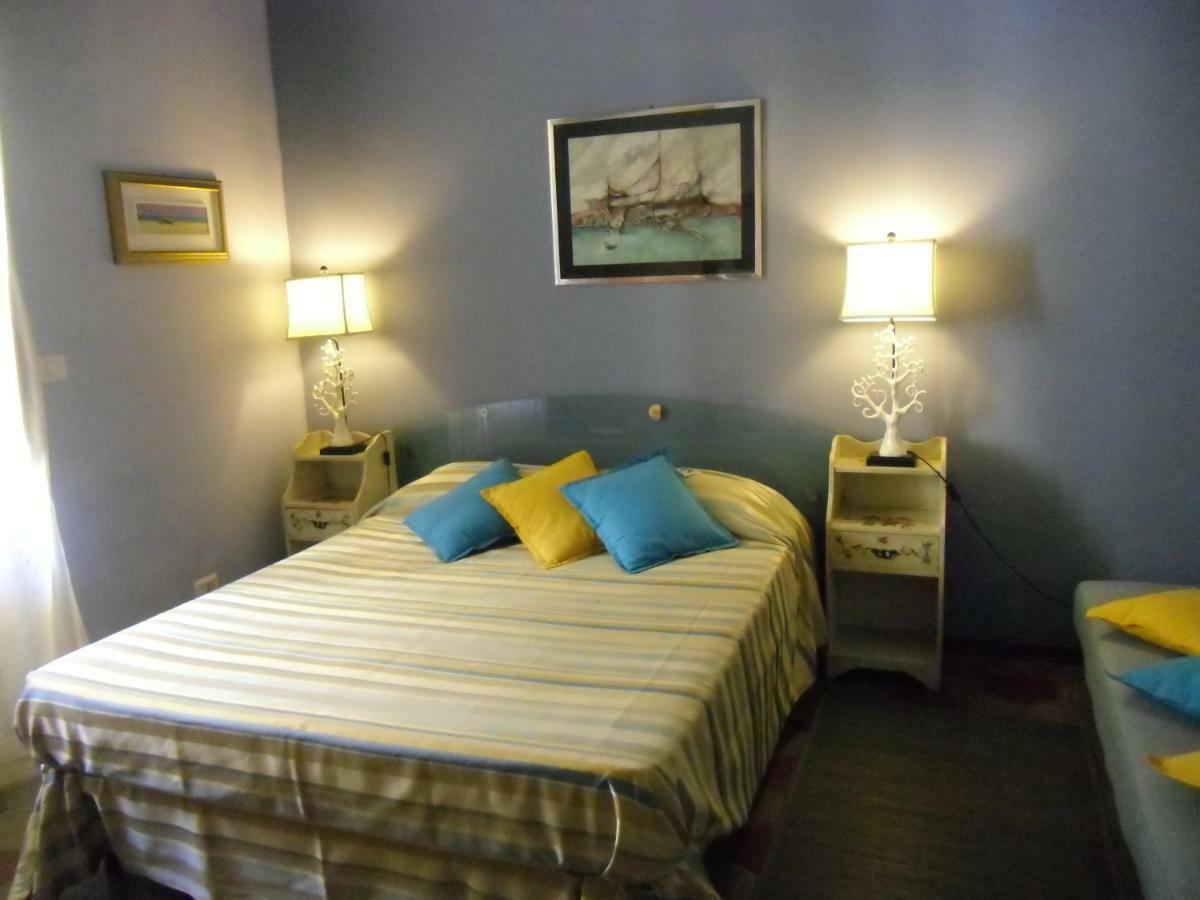 Anirbas Bed & Breakfast เรจโจ ดี คาลาเบีย ห้อง รูปภาพ